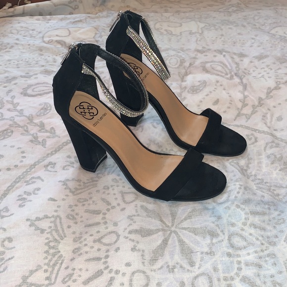 Daisy Fuentes Shoes - Daisy Fuentes Rainbow Black Rhinestone Block Heels Sz 9